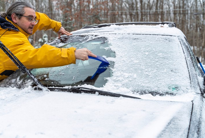 Preparing Your Windshield for Minnesota's Diverse Weather Conditions